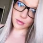 Alli_