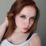 Hailey077